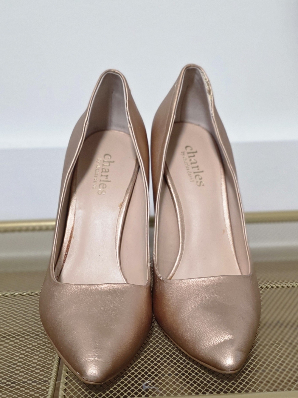Charles By Charles David Metallic Rose Gold Pointed Toe Pumps Size 6